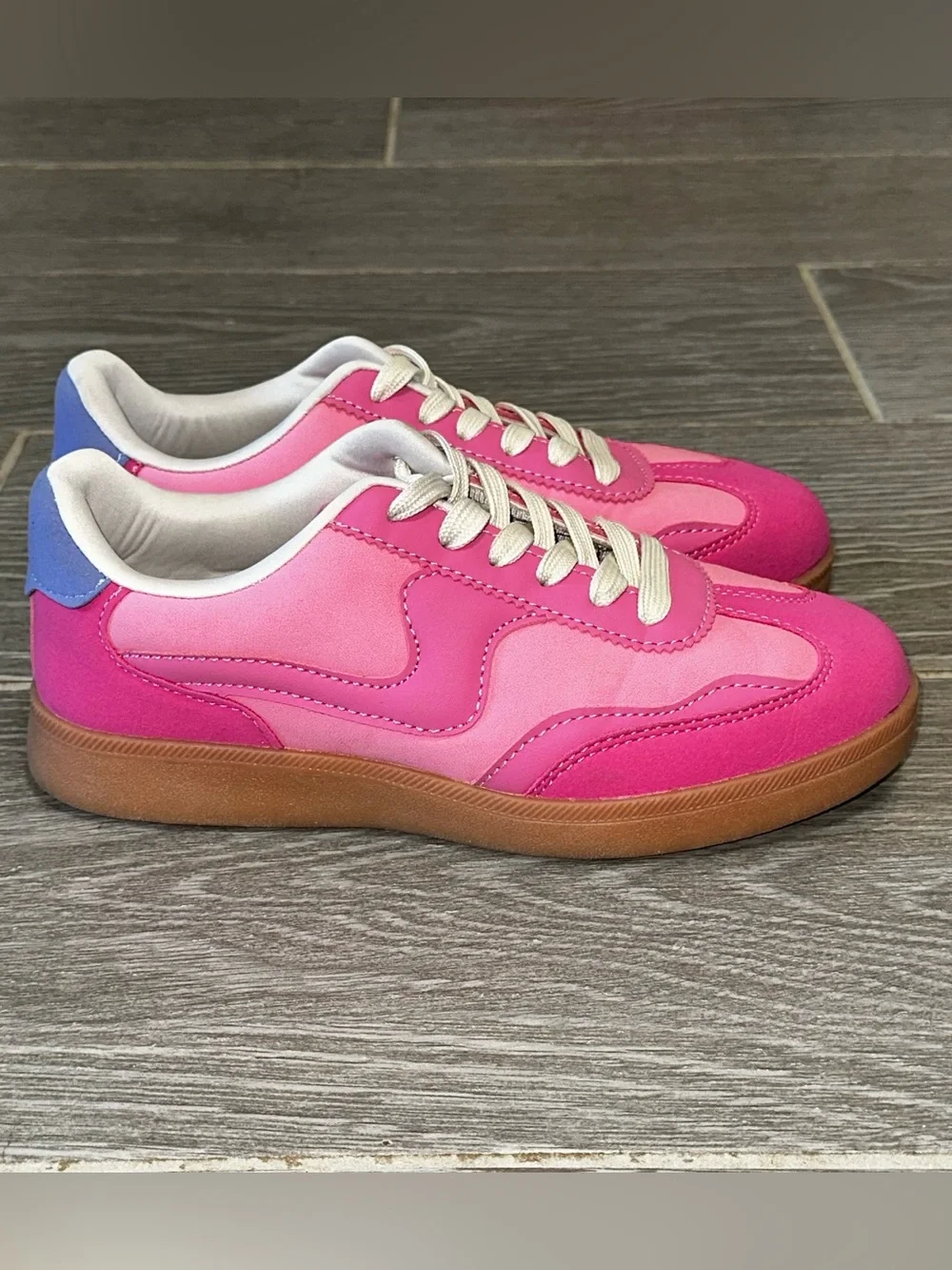 La Sheelah Mody Wavy Low Top Women’s 6 Sneakers Lace-Up Two Tone Pink Streetwear